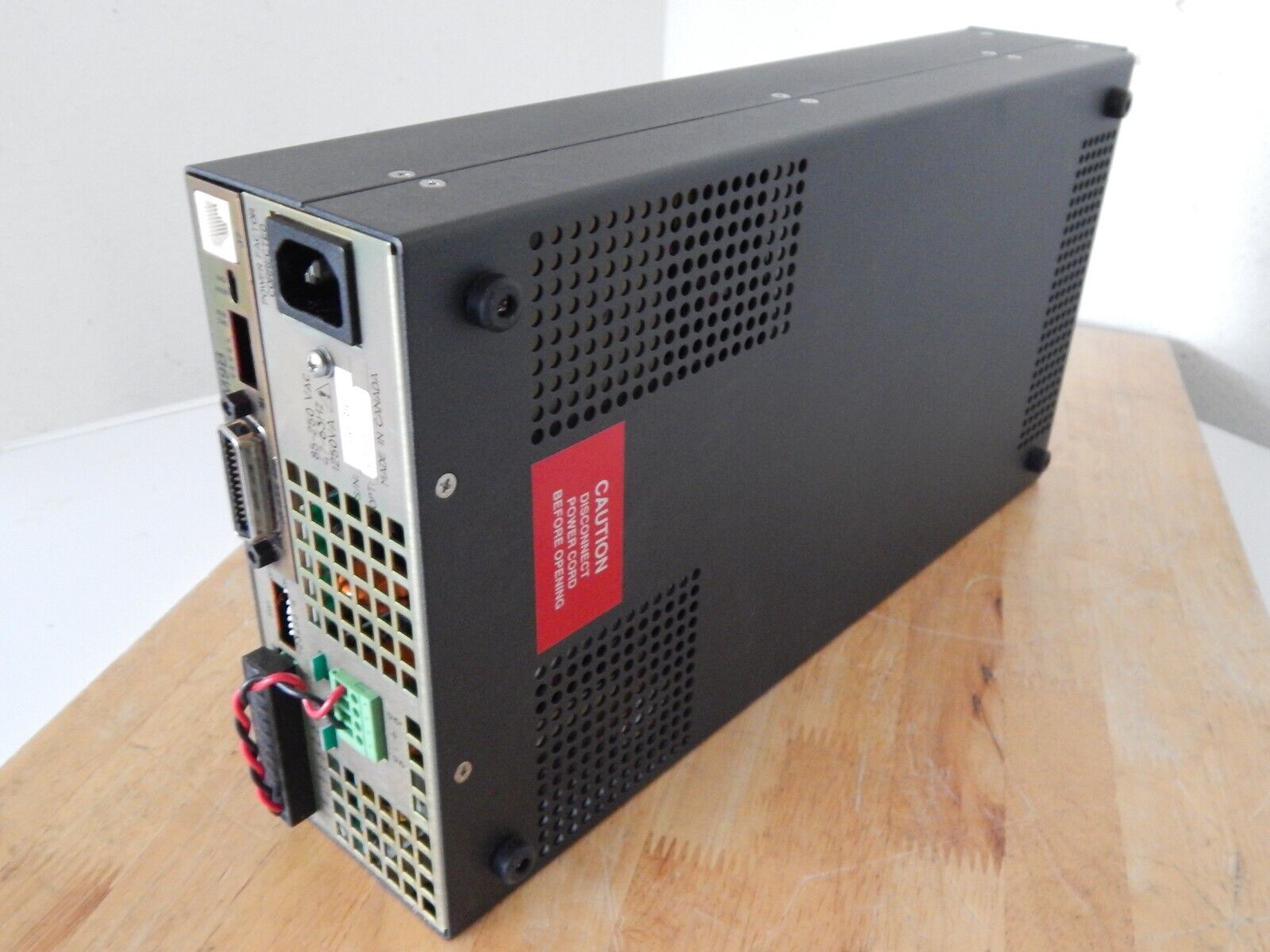 Xantrex XHR100-10, 1000Watt Programmable DC Power Supply, non-functional Xantrex XHR100-10, 1000Watt Programmable DC Power Supply, non-functional